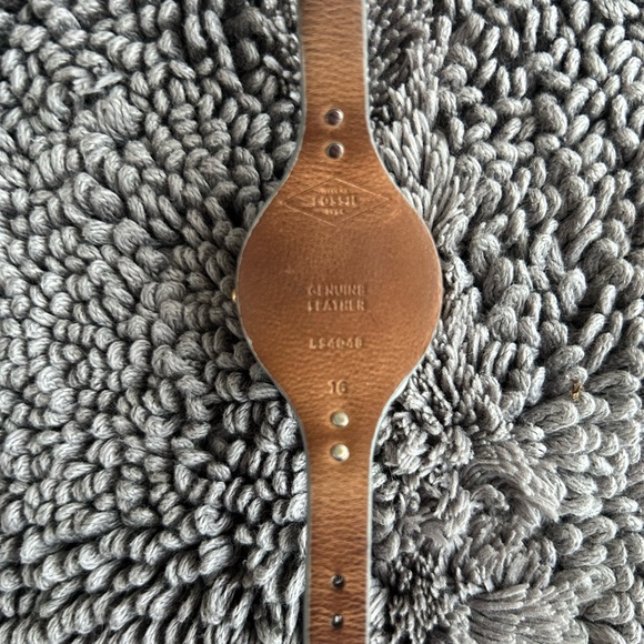Fossil Watch - Picture 2 of 2